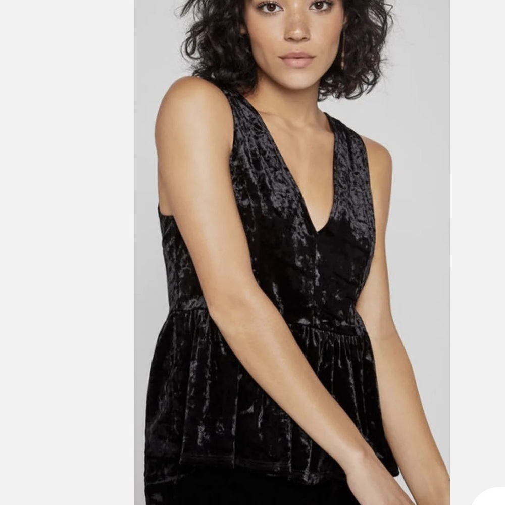 BCBGeneration Black VELVET PEPLUM V-NECK TOP Size Small